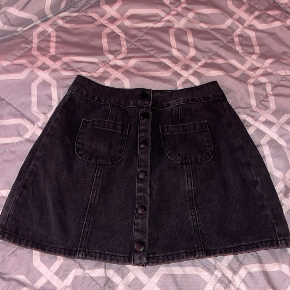 Brandy Melville skirt in black